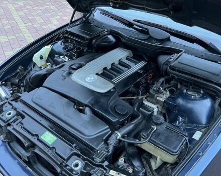 Синий БМВ 5 Серия, объемом двигателя 2.9 л и пробегом 500 тыс. км за 3749 $, фото 18 на Automoto.ua