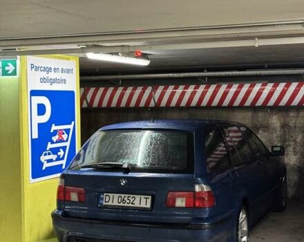 Синий БМВ 5 Серия, объемом двигателя 2.93 л и пробегом 325 тыс. км за 9500 $, фото 3 на Automoto.ua