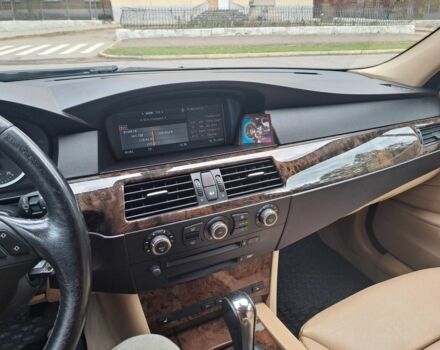 Синій БМВ 5 Серія, об'ємом двигуна 3 л та пробігом 412 тис. км за 10200 $, фото 2 на Automoto.ua