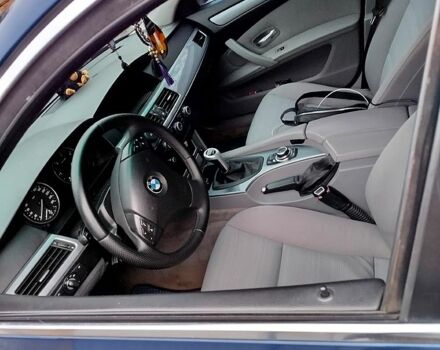 Синій БМВ 5 Серія, об'ємом двигуна 2 л та пробігом 50 тис. км за 7500 $, фото 2 на Automoto.ua