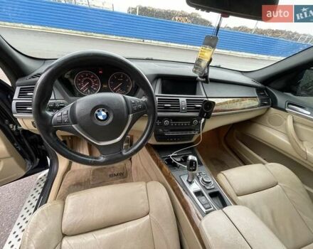 Синий БМВ 5 Серия, объемом двигателя 3 л и пробегом 298 тыс. км за 16700 $, фото 5 на Automoto.ua