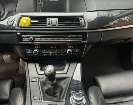 Синий БМВ 5 Серия, объемом двигателя 2 л и пробегом 303 тыс. км за 11500 $, фото 6 на Automoto.ua