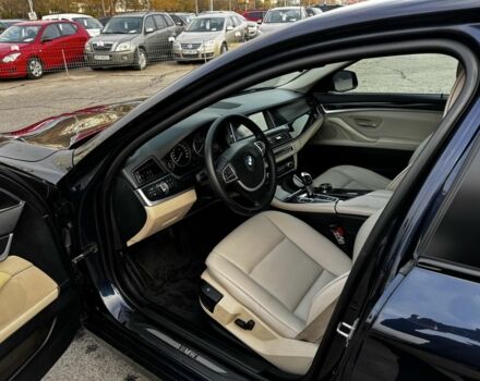 Синій БМВ 5 Серія, об'ємом двигуна 2 л та пробігом 271 тис. км за 15000 $, фото 7 на Automoto.ua