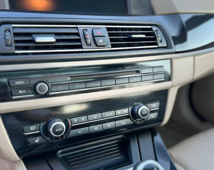 Синій БМВ 5 Серія, об'ємом двигуна 2 л та пробігом 300 тис. км за 12900 $, фото 17 на Automoto.ua