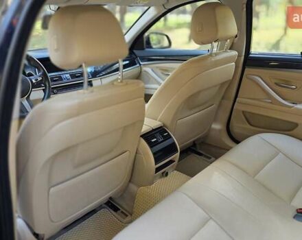 Синій БМВ 5 Серія, об'ємом двигуна 2 л та пробігом 230 тис. км за 18500 $, фото 30 на Automoto.ua