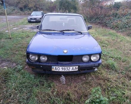 Синий БМВ 5 Серия, объемом двигателя 2 л и пробегом 150 тыс. км за 500 $, фото 1 на Automoto.ua