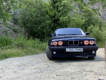 БМВ 5 Серия 1989 в Сторожинце на Automoto.ua Синий БМВ 5 Серия, объемом двигателя 2.4 л и пробегом 3 тыс. км за 2400 $, фото 1 на Automoto.ua