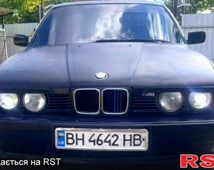 Синий БМВ 5 Серия, объемом двигателя 2 л и пробегом 400 тыс. км за 2300 $, фото 1 на Automoto.ua