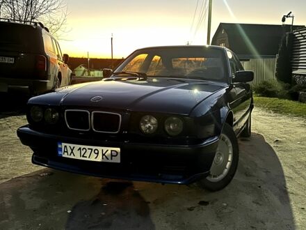 Синий БМВ 5 Серия, объемом двигателя 1.8 л и пробегом 444 тыс. км за 4300 $, фото 1 на Automoto.ua