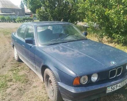 Синій БМВ 5 Серія, об'ємом двигуна 2 л та пробігом 320 тис. км за 1000 $, фото 1 на Automoto.ua
