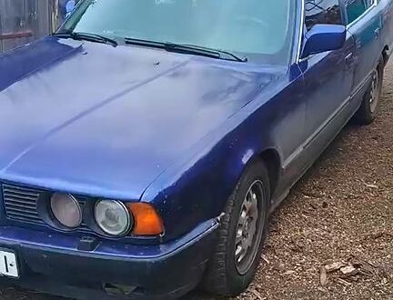 БМВ 5 Серія 1990 у Вараш (Кузнецовськ) на Automoto.ua Синій БМВ 5 Серія, об'ємом двигуна 20 л та пробігом 379 тис. км за 3000 $, фото 1 на Automoto.ua