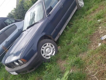 БМВ 5 Серия 1990 в Дубно на Automoto.ua Синий БМВ 5 Серия, объемом двигателя 0 л и пробегом 53 тыс. км за 1000 $, фото 1 на Automoto.ua