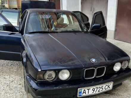 Синий БМВ 5 Серия, объемом двигателя 2.5 л и пробегом 430 тыс. км за 1500 $, фото 1 на Automoto.ua