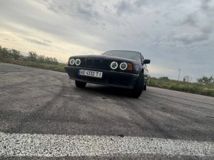 БМВ 5 Серия 1990 в Днепре (Днепропетровске) на Automoto.ua Синий БМВ 5 Серия, объемом двигателя 3.5 л и пробегом 297 тыс. км за 2200 $, фото 1 на Automoto.ua