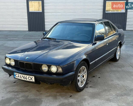 Синій БМВ 5 Серія, об'ємом двигуна 1.99 л та пробігом 220 тис. км за 1950 $, фото 1 на Automoto.ua