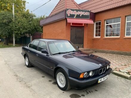 Синій БМВ 5 Серія, об'ємом двигуна 2 л та пробігом 400 тис. км за 2500 $, фото 1 на Automoto.ua