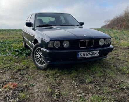 Синій БМВ 5 Серія, об'ємом двигуна 2 л та пробігом 330 тис. км за 2200 $, фото 1 на Automoto.ua