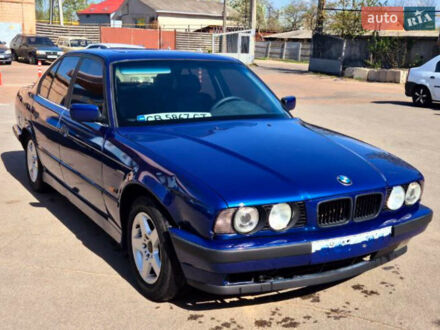 Синий БМВ 5 Серия, объемом двигателя 2.44 л и пробегом 450 тыс. км за 4000 $, фото 1 на Automoto.ua
