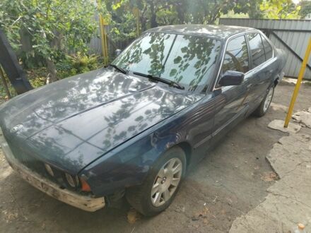 БМВ 5 Серія 1991 у Умани на Automoto.ua Синій БМВ 5 Серія, об'ємом двигуна 2 л та пробігом 200 тис. км за 500 $, фото 1 на Automoto.ua