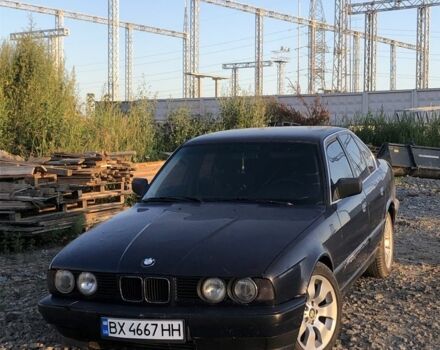 Синій БМВ 5 Серія, об'ємом двигуна 2 л та пробігом 350 тис. км за 2200 $, фото 1 на Automoto.ua