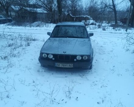 Синий БМВ 5 Серия, объемом двигателя 2 л и пробегом 300 тыс. км за 1600 $, фото 1 на Automoto.ua