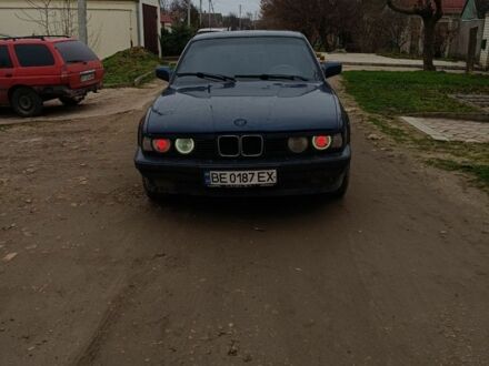 Синий БМВ 5 Серия, объемом двигателя 2 л и пробегом 317 тыс. км за 2700 $, фото 1 на Automoto.ua