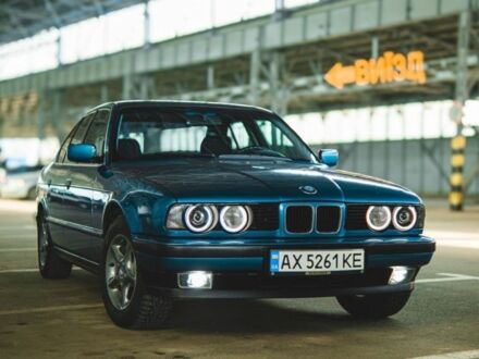 Синій БМВ 5 Серія, об'ємом двигуна 2 л та пробігом 330 тис. км за 4500 $, фото 1 на Automoto.ua