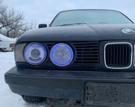 Синий БМВ 5 Серия, объемом двигателя 1.8 л и пробегом 313 тыс. км за 2000 $, фото 1 на Automoto.ua