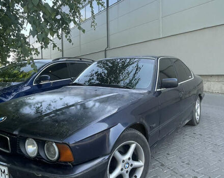 Синій БМВ 5 Серія, об'ємом двигуна 2.5 л та пробігом 300 тис. км за 3000 $, фото 1 на Automoto.ua