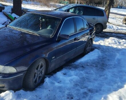 Синий БМВ 5 Серия, объемом двигателя 2 л и пробегом 322 тыс. км за 3000 $, фото 1 на Automoto.ua
