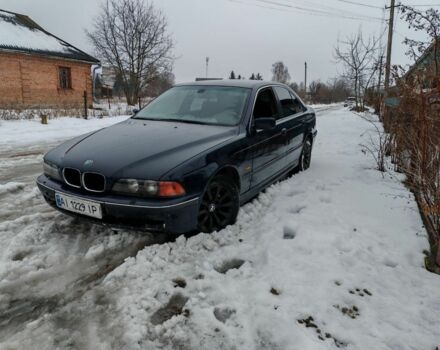 Синий БМВ 5 Серия, объемом двигателя 2 л и пробегом 300 тыс. км за 2800 $, фото 1 на Automoto.ua