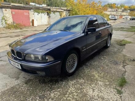 Синий БМВ 5 Серия, объемом двигателя 2.5 л и пробегом 320 тыс. км за 3550 $, фото 1 на Automoto.ua