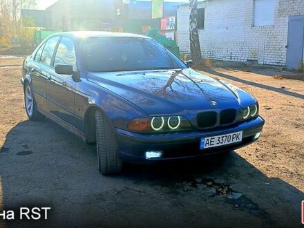 Синий БМВ 5 Серия, объемом двигателя 2.5 л и пробегом 352 тыс. км за 4600 $, фото 1 на Automoto.ua