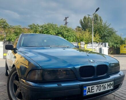Синий БМВ 5 Серия, объемом двигателя 2 л и пробегом 350 тыс. км за 3500 $, фото 1 на Automoto.ua