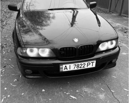 Синий БМВ 5 Серия, объемом двигателя 3.5 л и пробегом 380 тыс. км за 4400 $, фото 1 на Automoto.ua