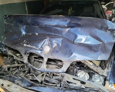 Синий БМВ 5 Серия, объемом двигателя 2.5 л и пробегом 400 тыс. км за 1700 $, фото 1 на Automoto.ua