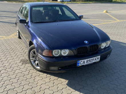 Синій БМВ 5 Серія, об'ємом двигуна 2.5 л та пробігом 500 тис. км за 3300 $, фото 1 на Automoto.ua