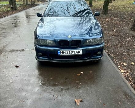 Синій БМВ 5 Серія, об'ємом двигуна 3.5 л та пробігом 0 тис. км за 4300 $, фото 1 на Automoto.ua