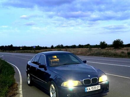 Синий БМВ 5 Серия, объемом двигателя 3.5 л и пробегом 250 тыс. км за 5100 $, фото 1 на Automoto.ua