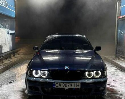 Синий БМВ 5 Серия, объемом двигателя 2.5 л и пробегом 400 тыс. км за 4000 $, фото 1 на Automoto.ua