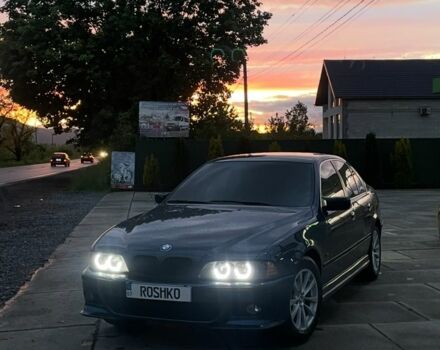 Синій БМВ 5 Серія, об'ємом двигуна 2.8 л та пробігом 300 тис. км за 5200 $, фото 1 на Automoto.ua