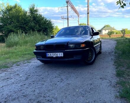 Синій БМВ 5 Серія, об'ємом двигуна 4.4 л та пробігом 450 тис. км за 4000 $, фото 1 на Automoto.ua