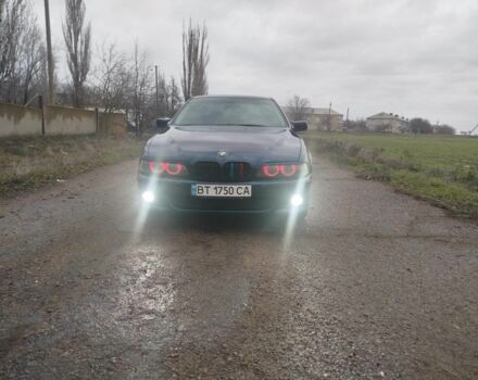 Синий БМВ 5 Серия, объемом двигателя 2 л и пробегом 280 тыс. км за 4750 $, фото 1 на Automoto.ua