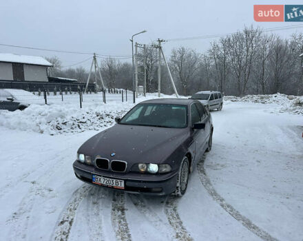 Синий БМВ 5 Серия, объемом двигателя 2 л и пробегом 320 тыс. км за 3300 $, фото 1 на Automoto.ua