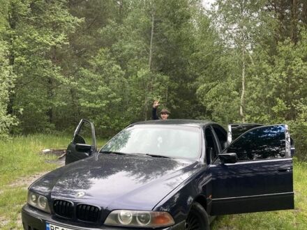 Синій БМВ 5 Серія, об'ємом двигуна 2 л та пробігом 400 тис. км за 3101 $, фото 1 на Automoto.ua