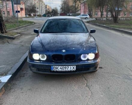 Синий БМВ 5 Серия, объемом двигателя 2 л и пробегом 1000 тыс. км за 4900 $, фото 1 на Automoto.ua