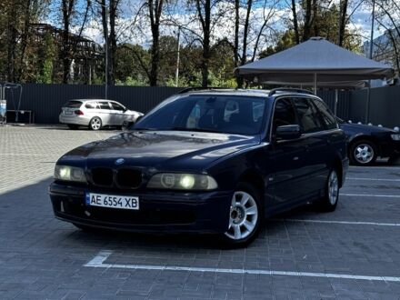 Синий БМВ 5 Серия, объемом двигателя 2 л и пробегом 300 тыс. км за 2249 $, фото 1 на Automoto.ua