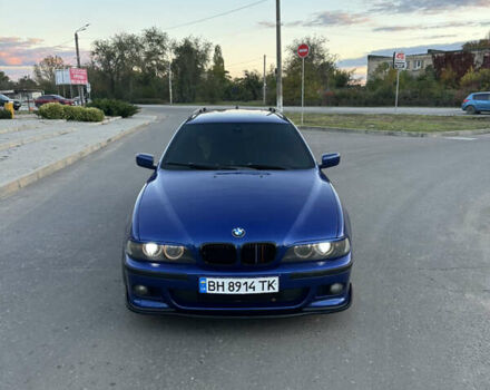 Синій БМВ 5 Серія, об'ємом двигуна 3 л та пробігом 300 тис. км за 5600 $, фото 1 на Automoto.ua