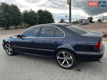 Синій БМВ 5 Серія, об'ємом двигуна 2 л та пробігом 500 тис. км за 4107 $, фото 1 на Automoto.ua
