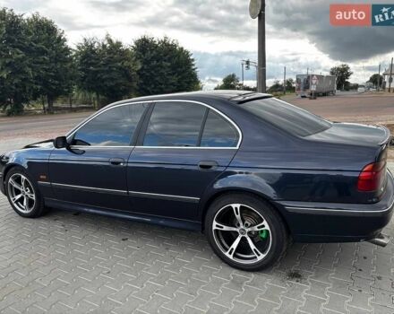 Синий БМВ 5 Серия, объемом двигателя 2 л и пробегом 500 тыс. км за 4107 $, фото 1 на Automoto.ua